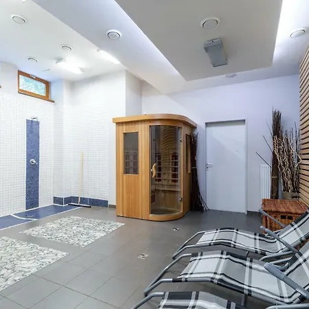 호텔 Parkhotel 하라포프